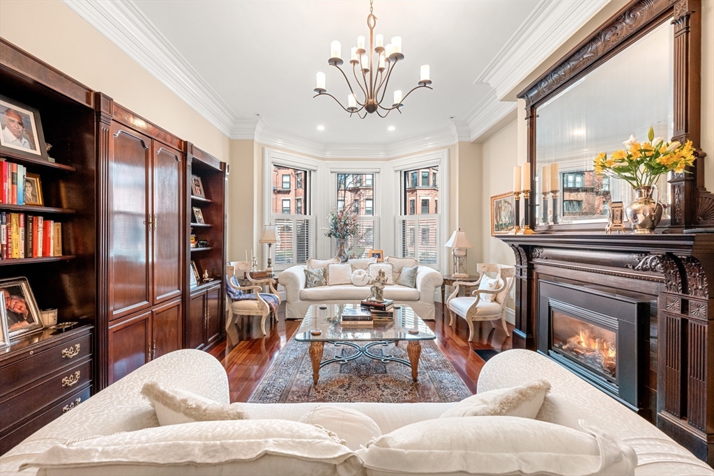 392 Marlborough St 1
