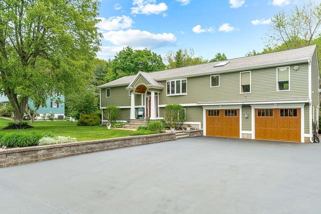 18 Sumac St