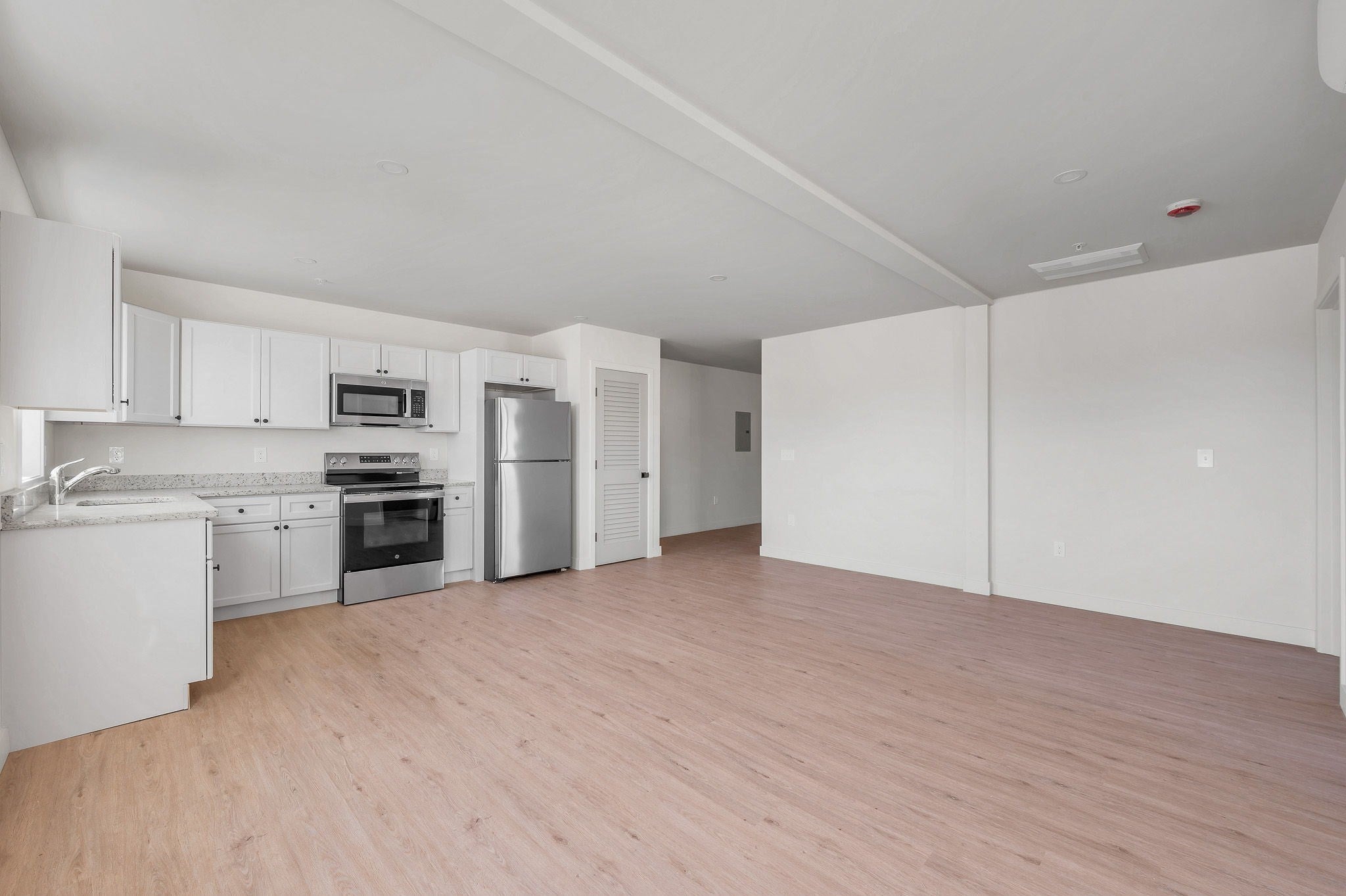 131 Perry Street #402, Lowell, MA, 131 Perry Street #402, Lowell, MA Photo #6