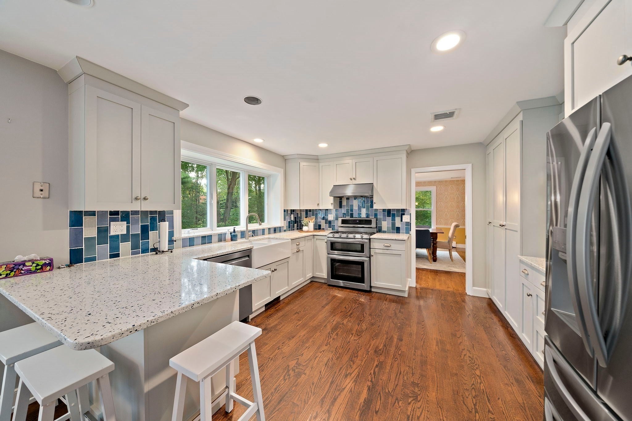 6 Seminole Rd
