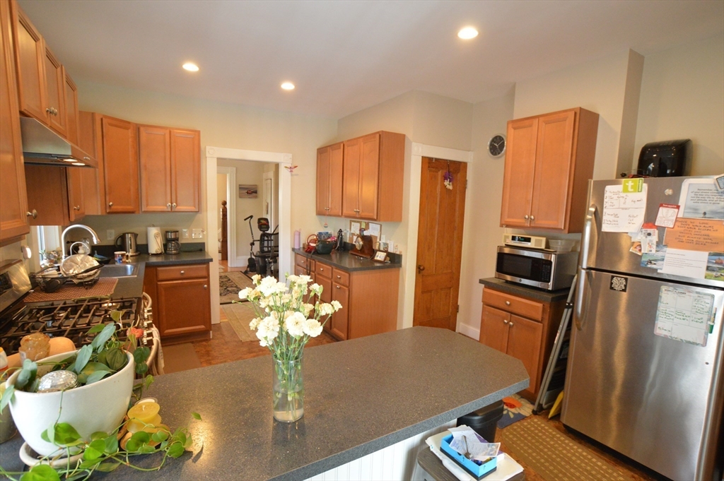 35-37 Thorndike St