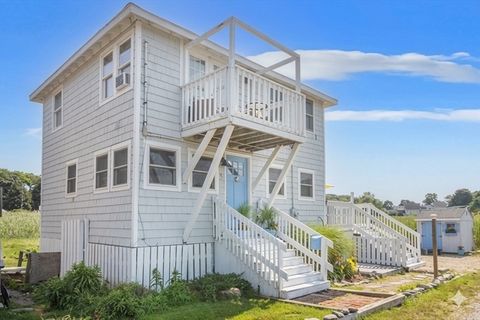 3 Bayview Street Hull MA 02045