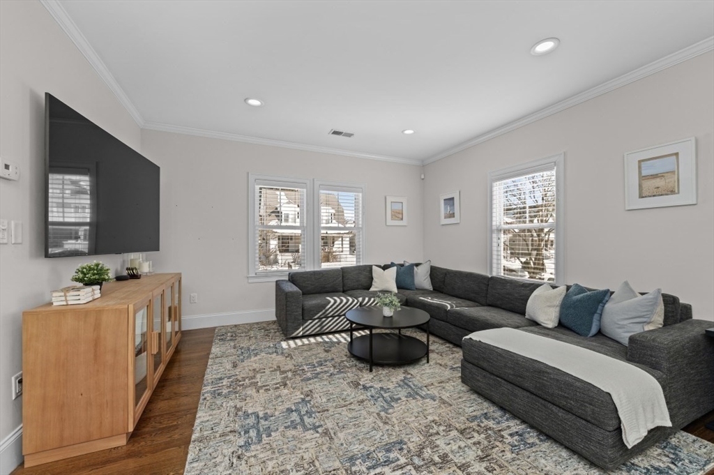 72-74 Manthorne Rd 74