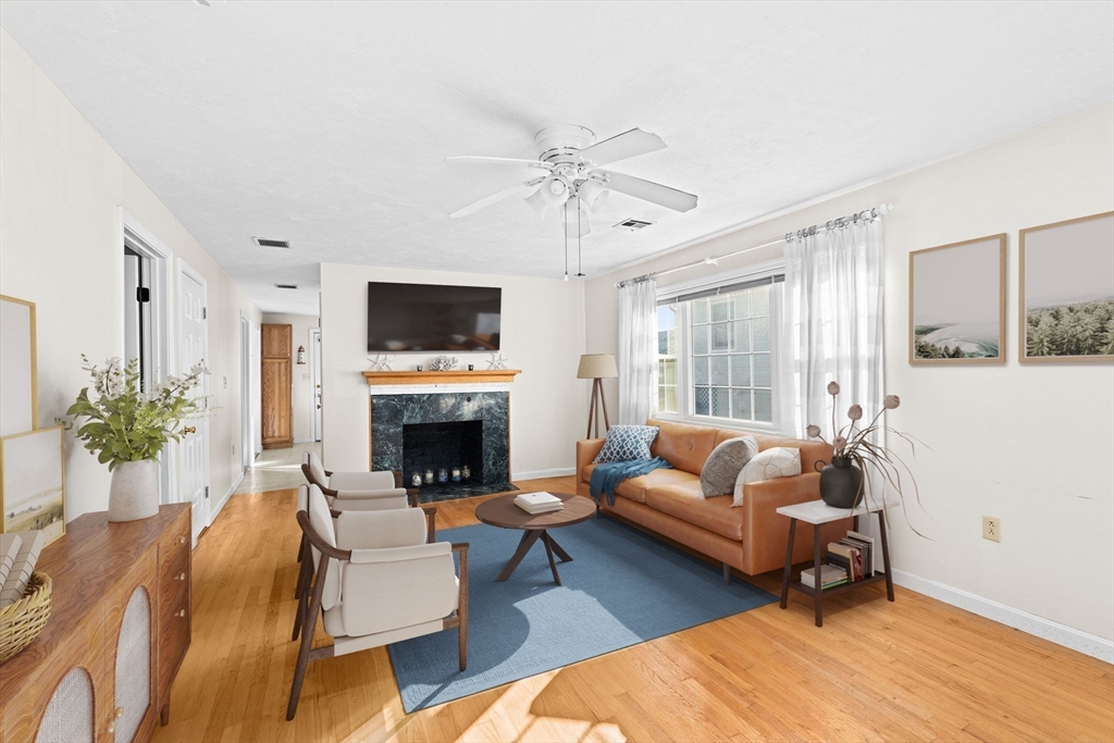 11 Turner Ave