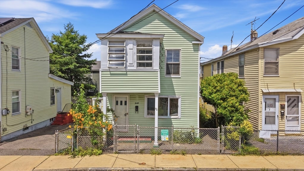 Photo of 40 North St, Lowell, MA