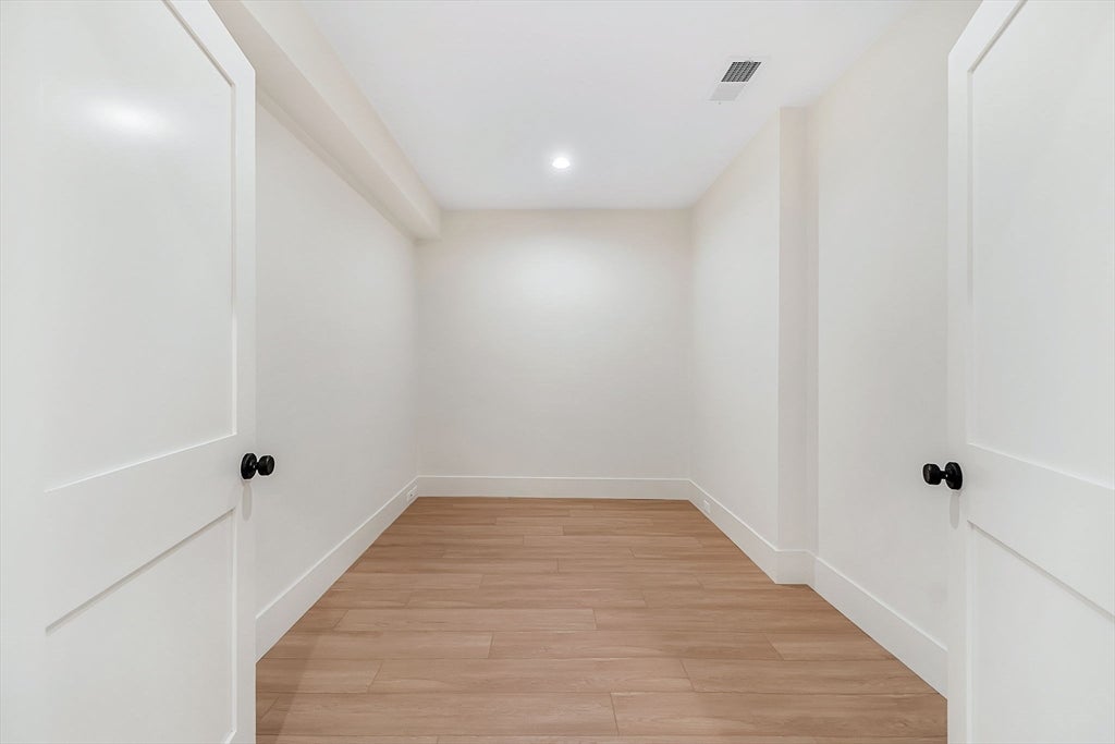 20 Crescent Road #20, Needham, MA Photo #33