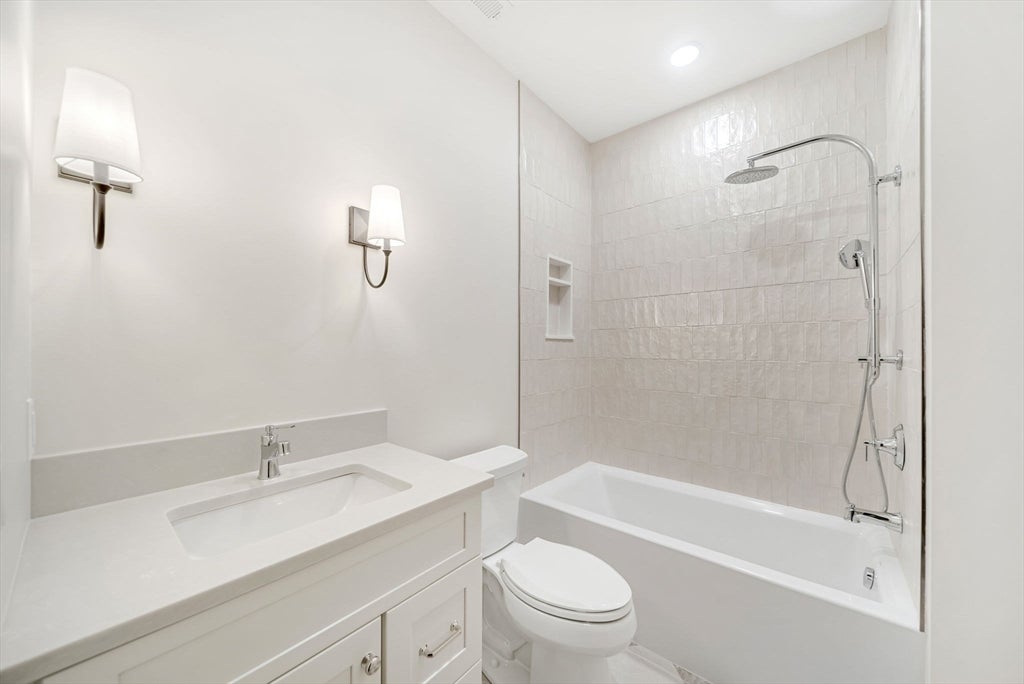 20 Crescent Road #20, Needham, MA Photo #36