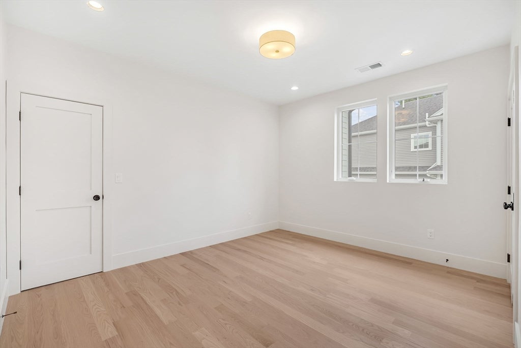20 Crescent Road #20, Needham, MA Photo #31