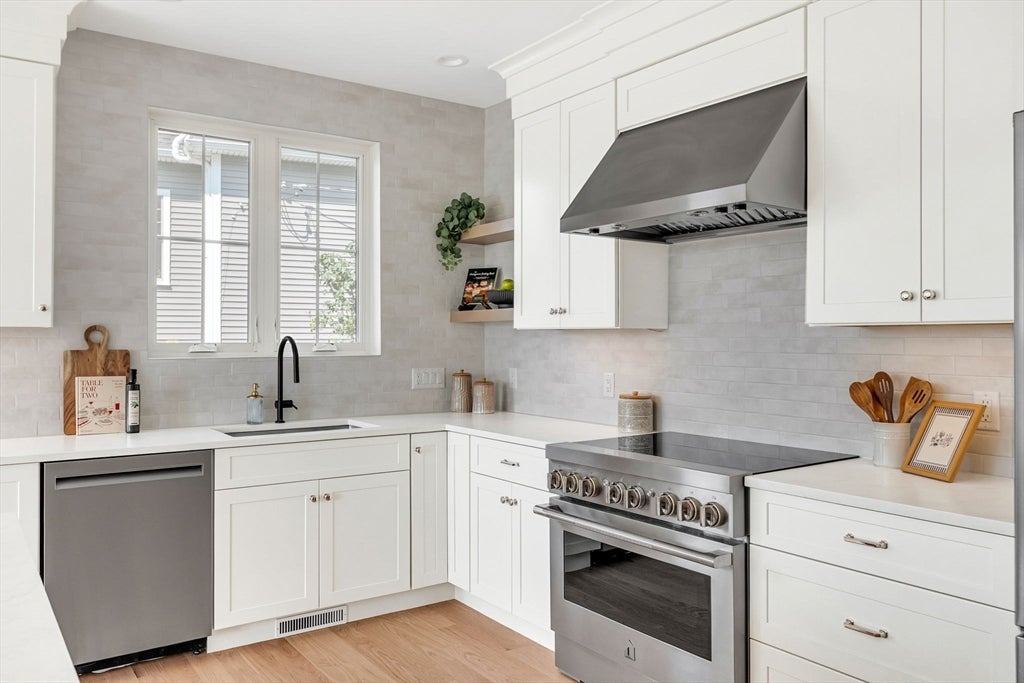 20 Crescent Road #20, Needham, MA Photo #11