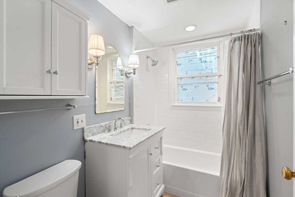 1742 Commonwealth Ave #1, Boston, MA Photo #19