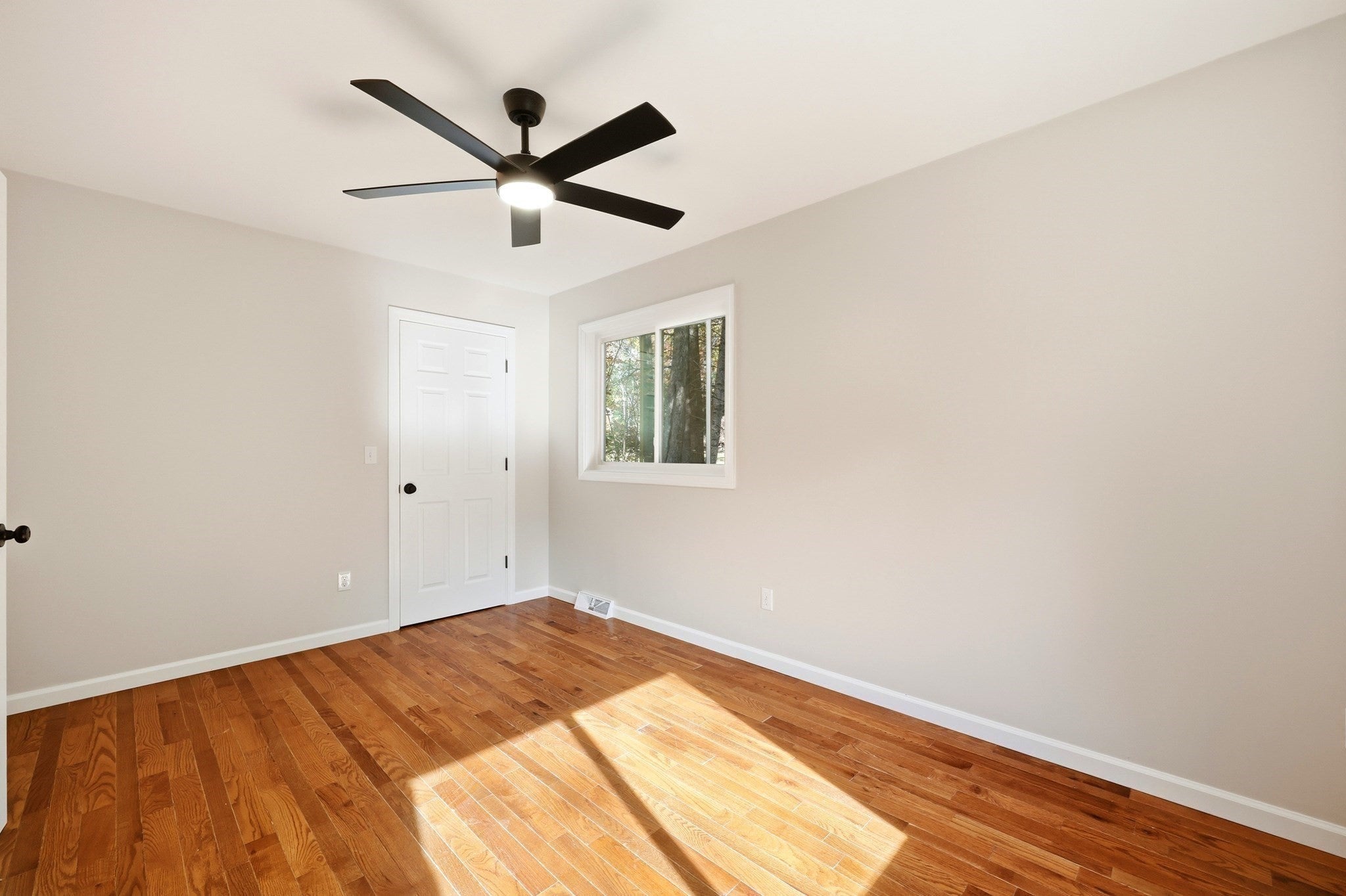 139 E Hill Rd, Brimfield, MA Photo #20