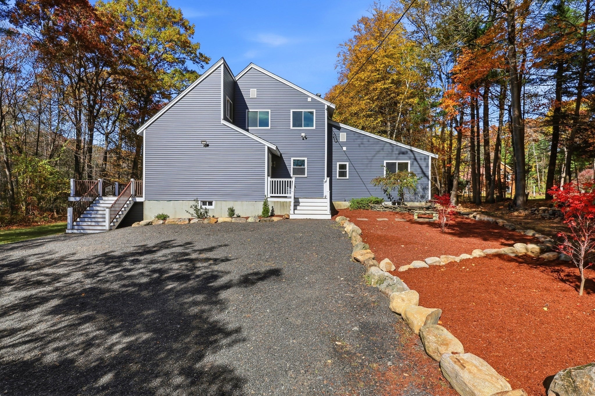 139 E Hill Rd