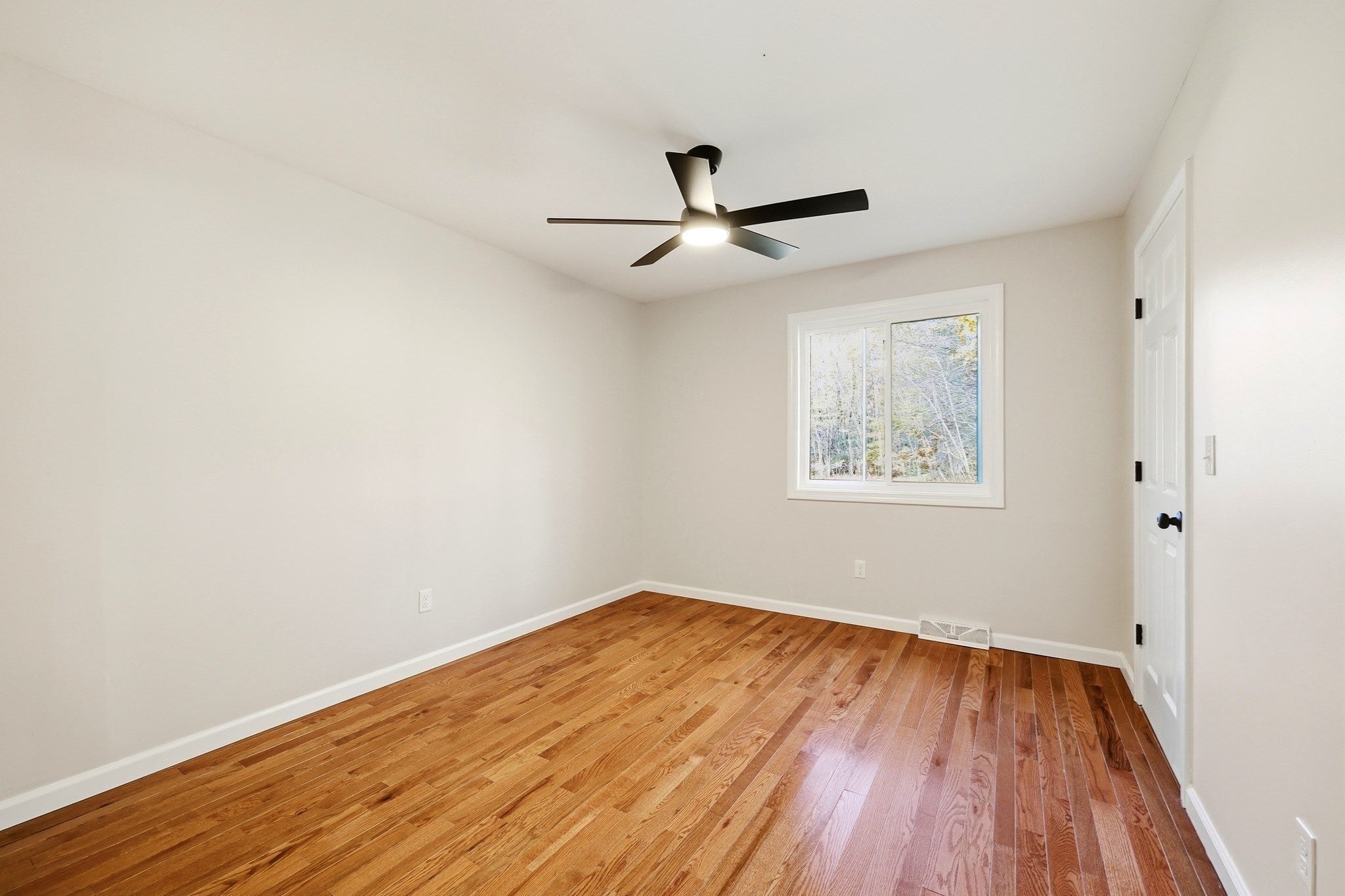 139 E Hill Rd, Brimfield, MA Photo #17