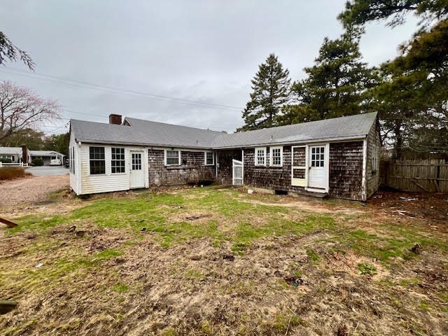 6 Elliot Drive