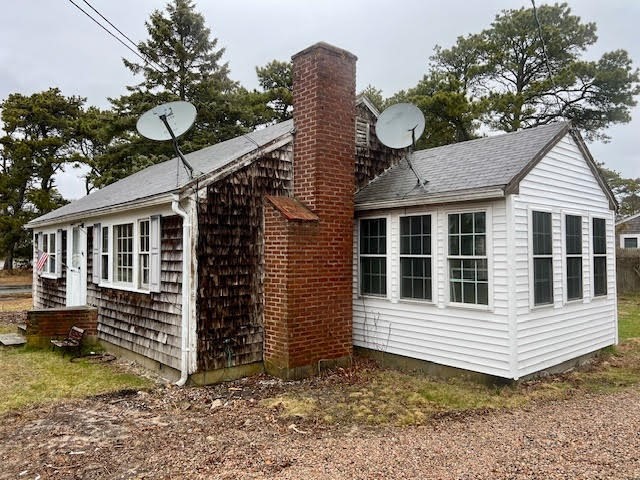 6 Elliot Drive