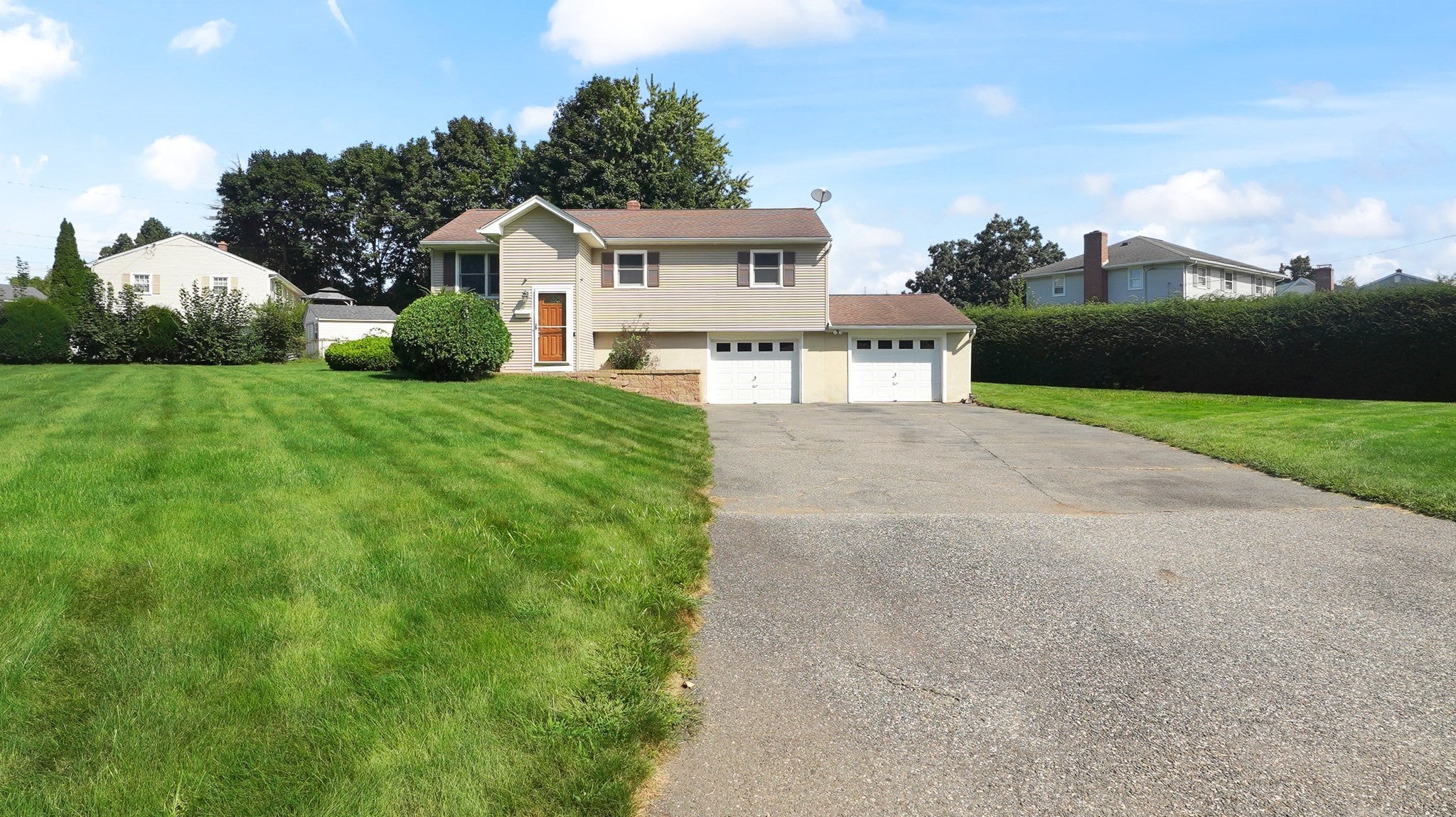 115 Clover Rd, Ludlow, MA Photo #1
