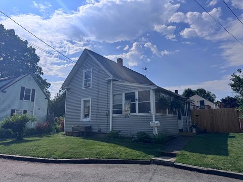 57 Shirley St Ayer MA 01432