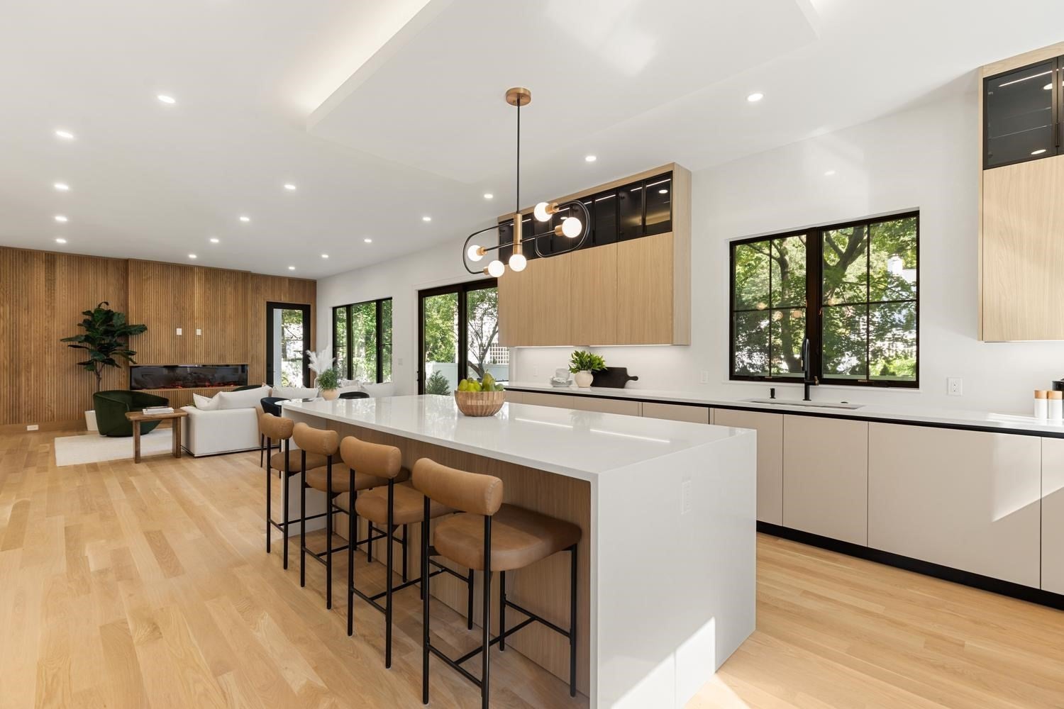 470 Quinobequin RD, Newton, MA, 470 Quinobequin RD, Newton, MA Photo #12