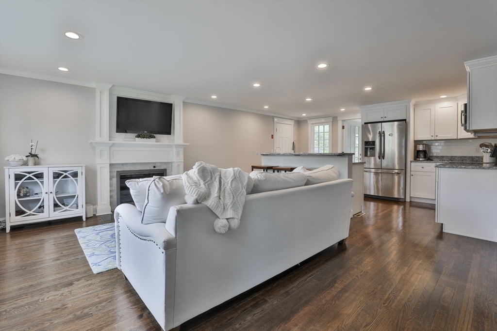 11 Gerry Rd
