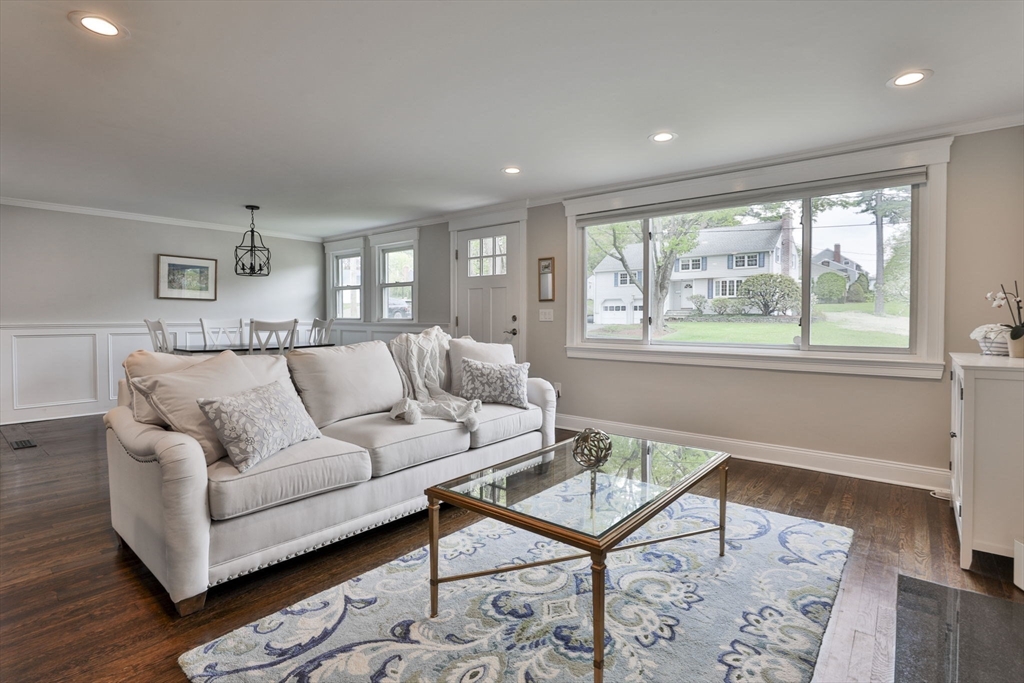 11 Gerry Rd