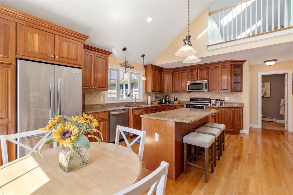11 Lebeau Dr 11