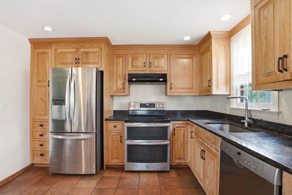 8 Three Ring Rd