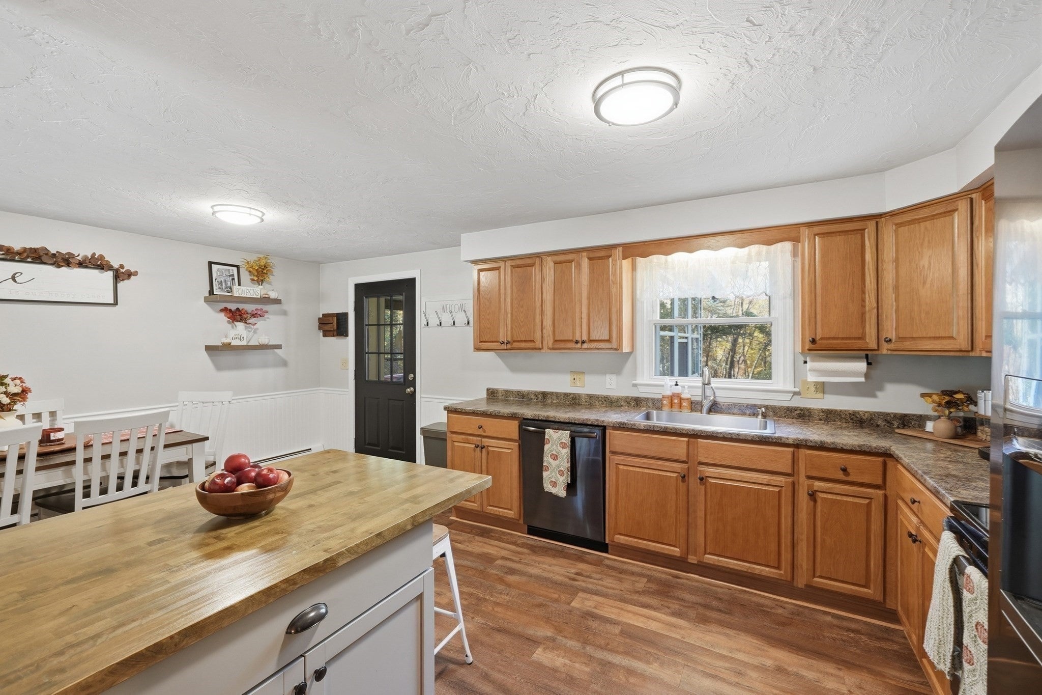 20 Pierce Rd, Sutton, MA Photo #8