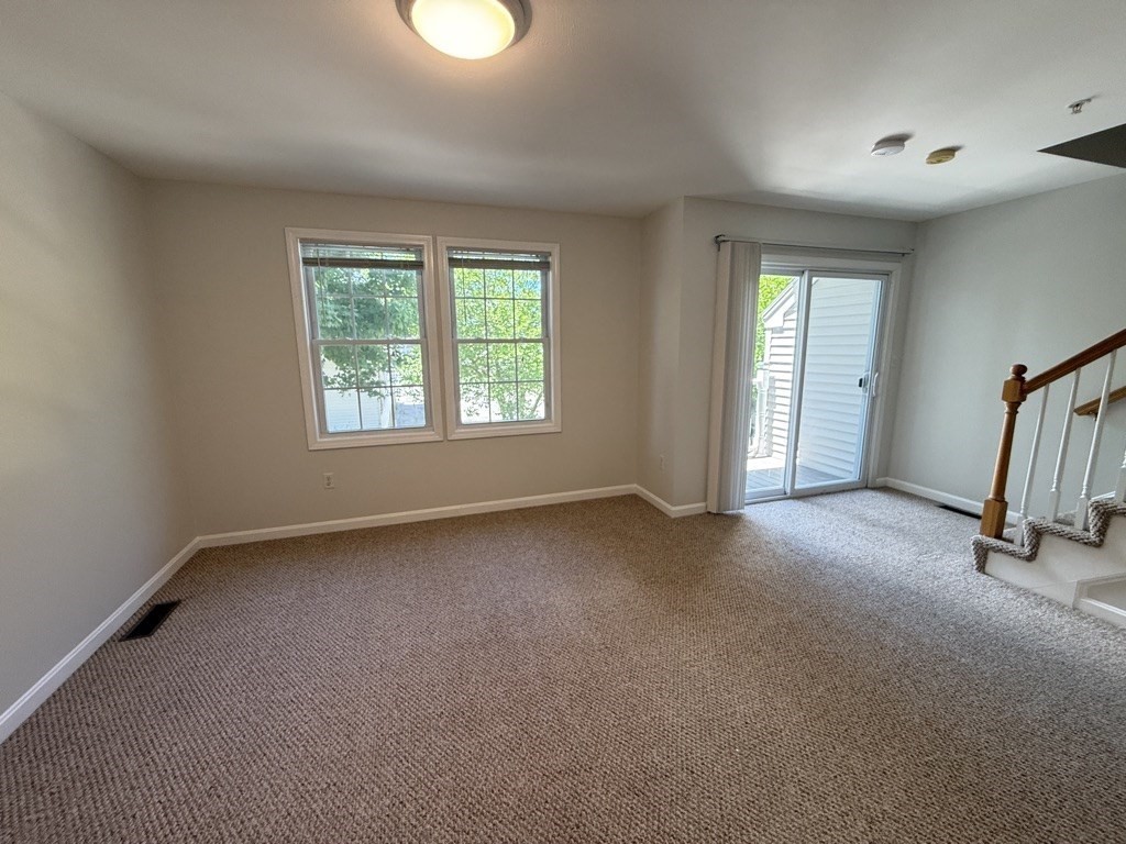 85 Fort Hill Ave 3