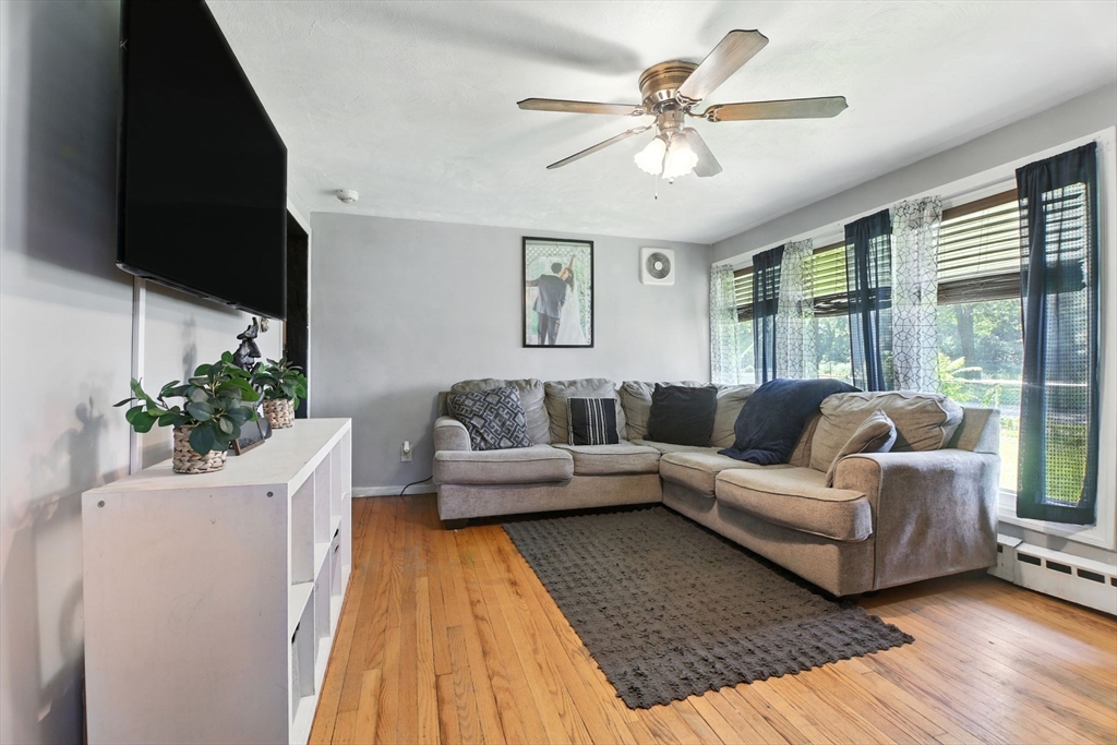 731 Bay St