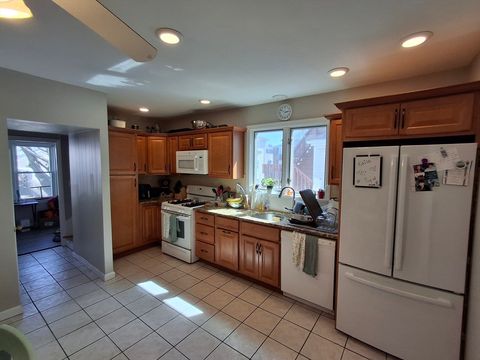 24 French 24 Watertown MA 02472