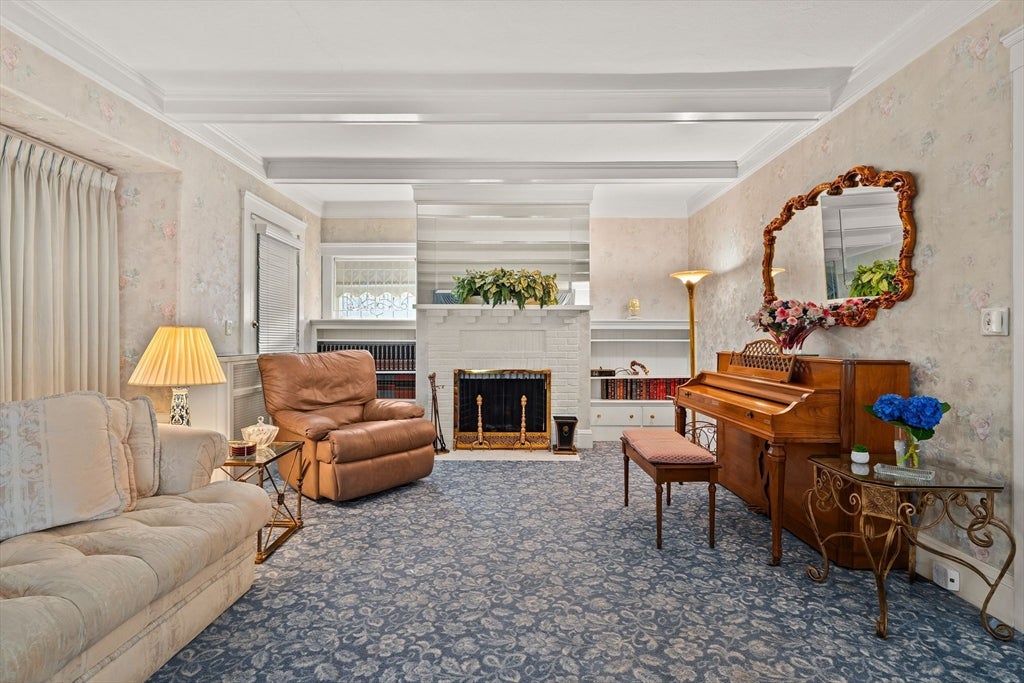 32 Sagamore Ave, Medford, MA Photo #9