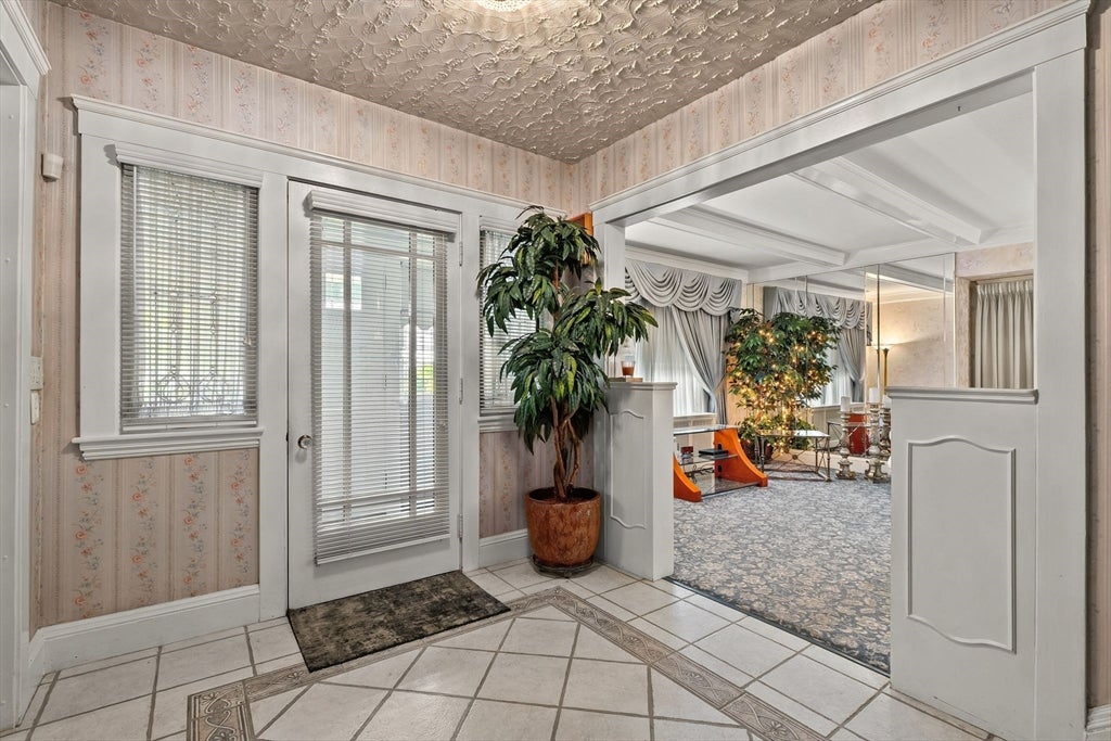 32 Sagamore Ave, Medford, MA Photo #6