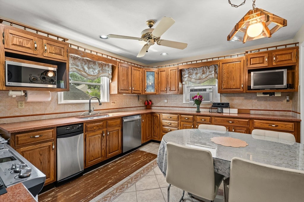 32 Sagamore Ave, Medford, MA Photo #10
