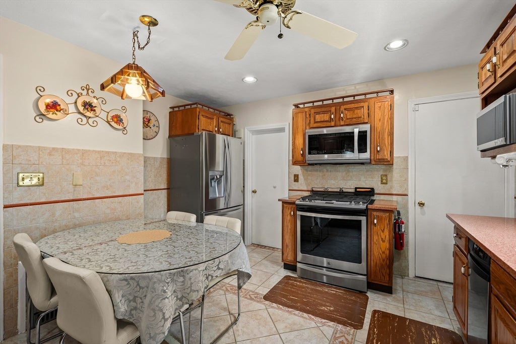 32 Sagamore Ave, Medford, MA Photo #11