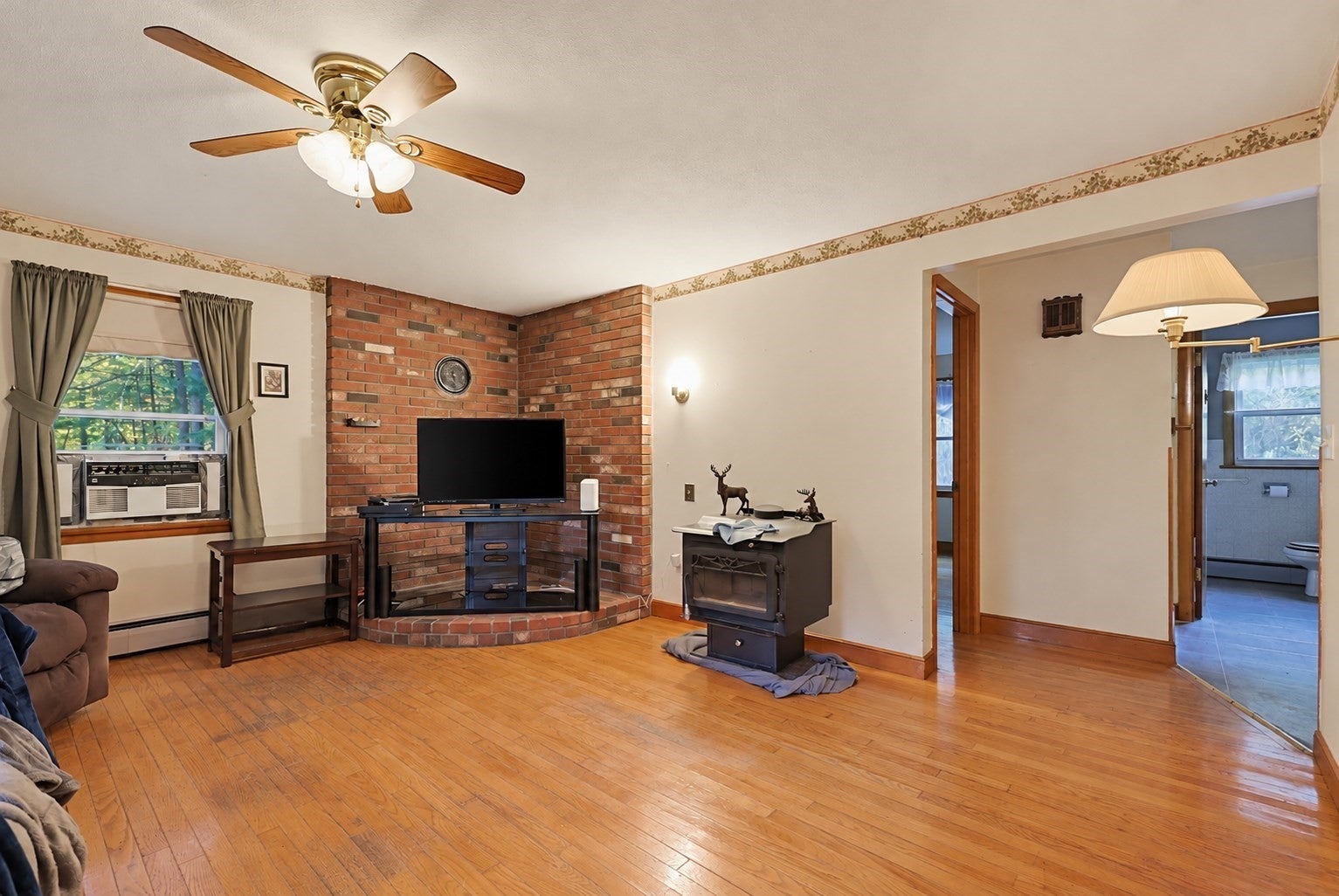 73 Justice Hill Rd, Sterling, MA, 73 Justice Hill Rd, Sterling, MA Photo #3