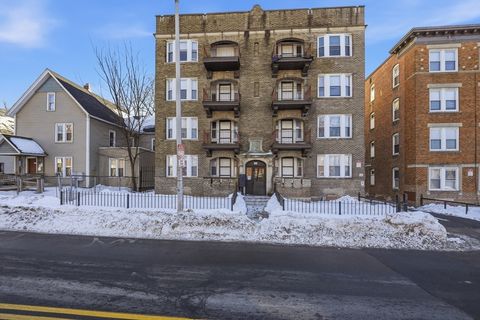 Photo of 140 Belmont Ave #2R, Springfield, MA 01108 (MLS # 73476850)