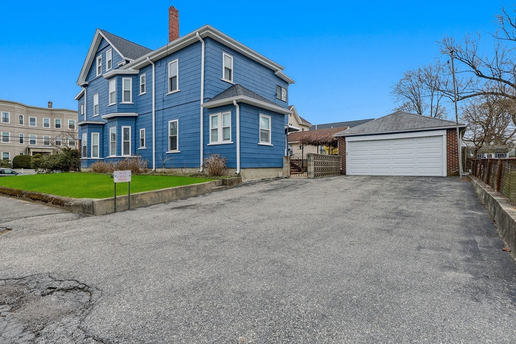 89 Boston Ave