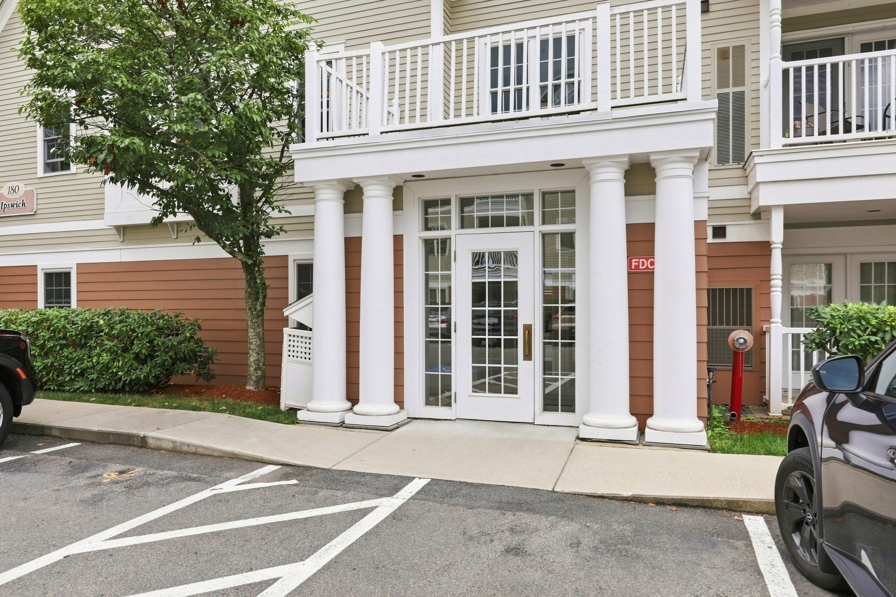 180 Chickering Rd 302C