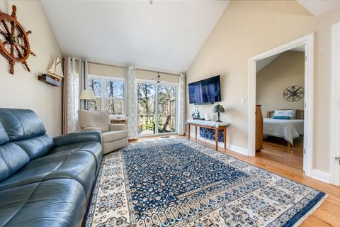 Photo of 42 Oak Glen Village #42, Yarmouth, MA 02675 (MLS # 73515191)