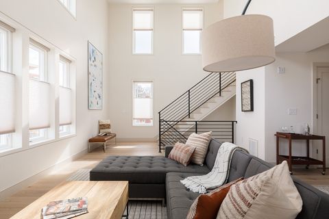 17 Smith Place Cambridge MA 02138