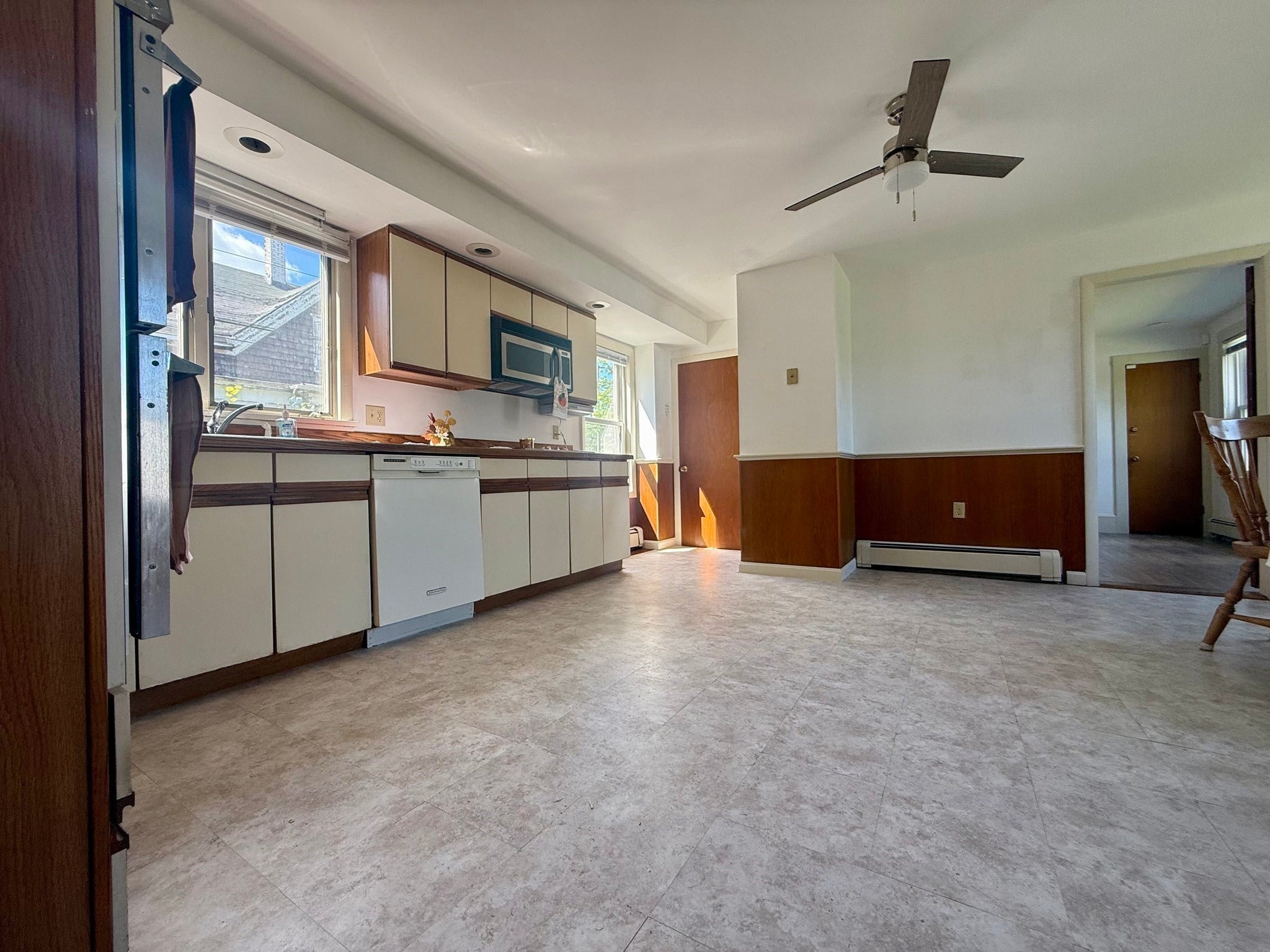 18 Ford St, Brockton, MA Photo #16