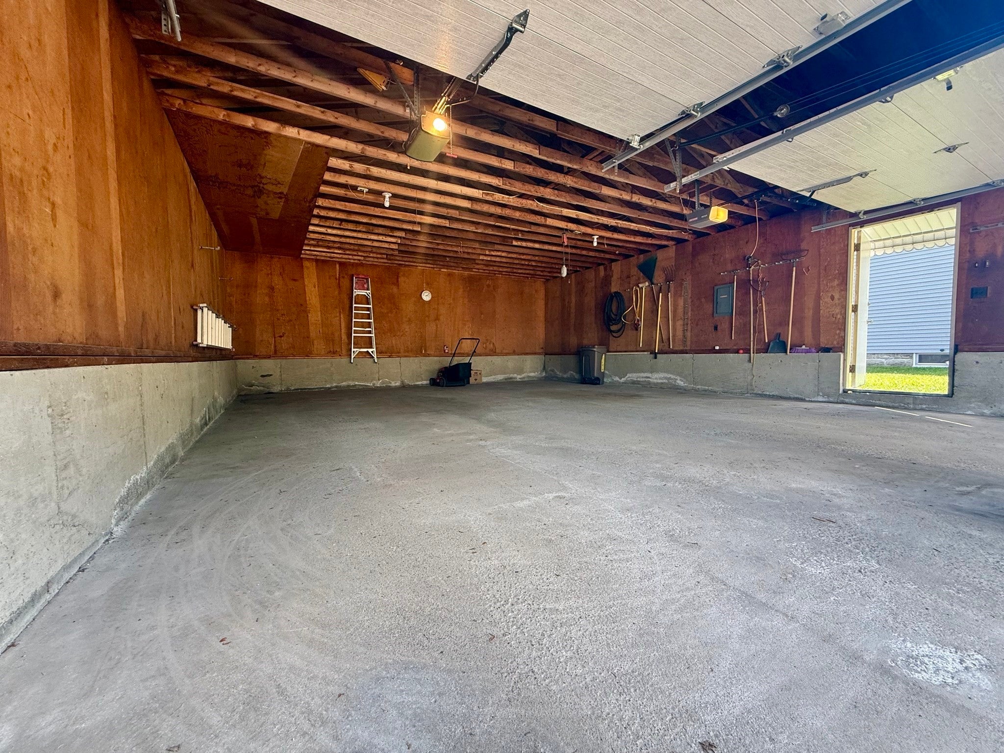 18 Ford St, Brockton, MA Photo #42