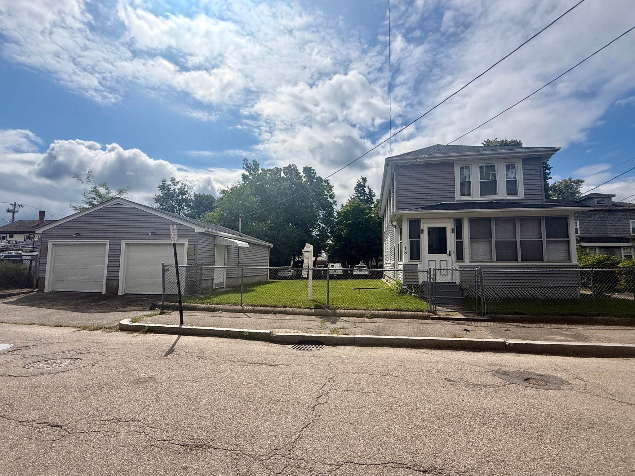 18 Ford St, Brockton MA 02301