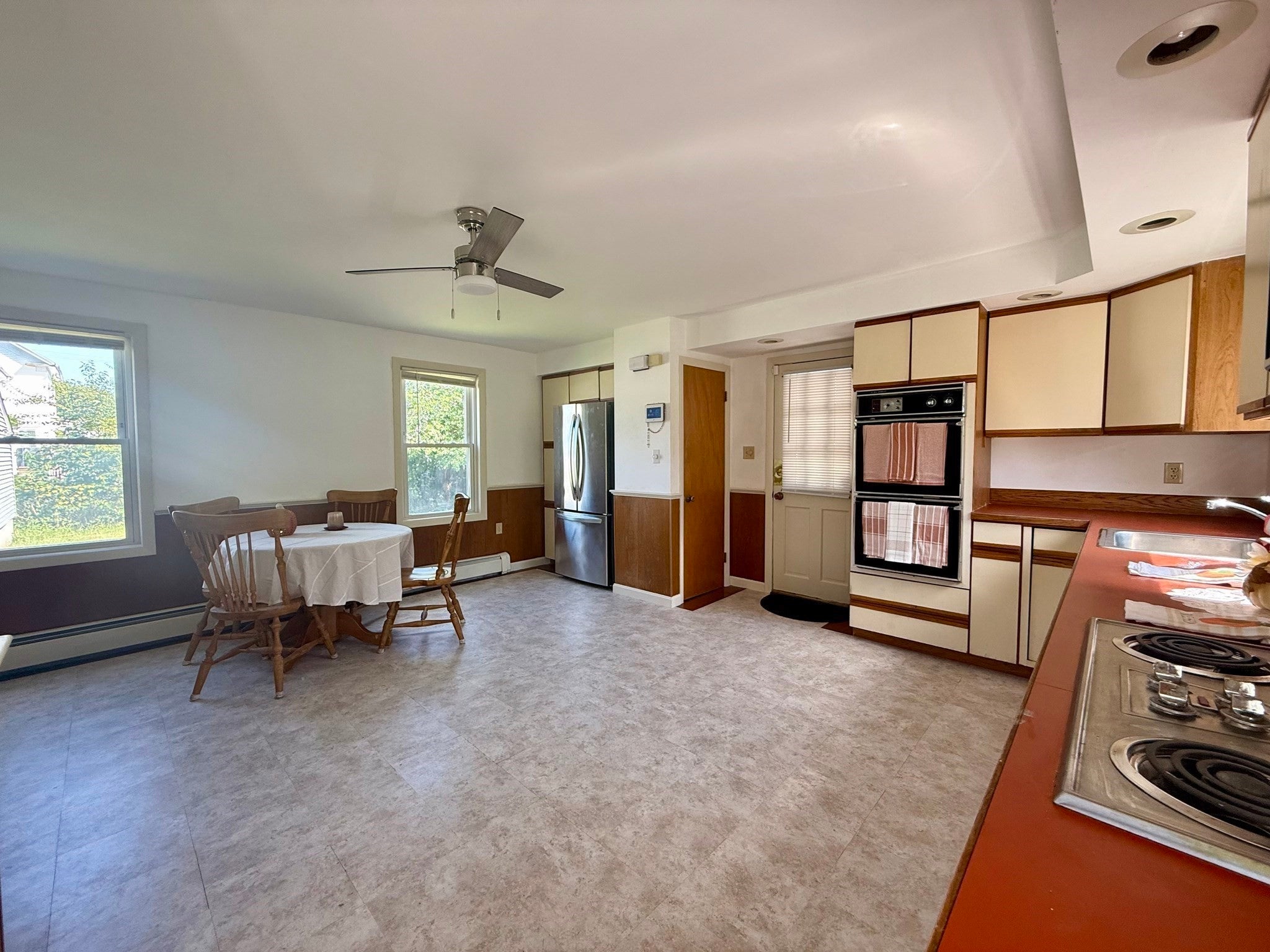 18 Ford St, Brockton, MA Photo #13