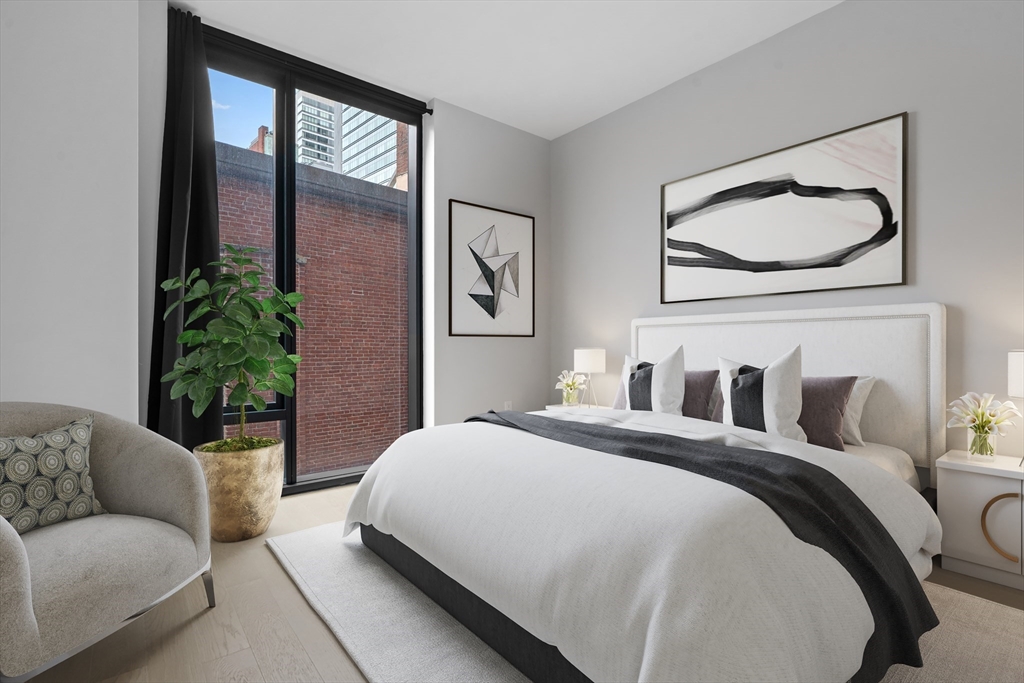 55 Lagrange St 709