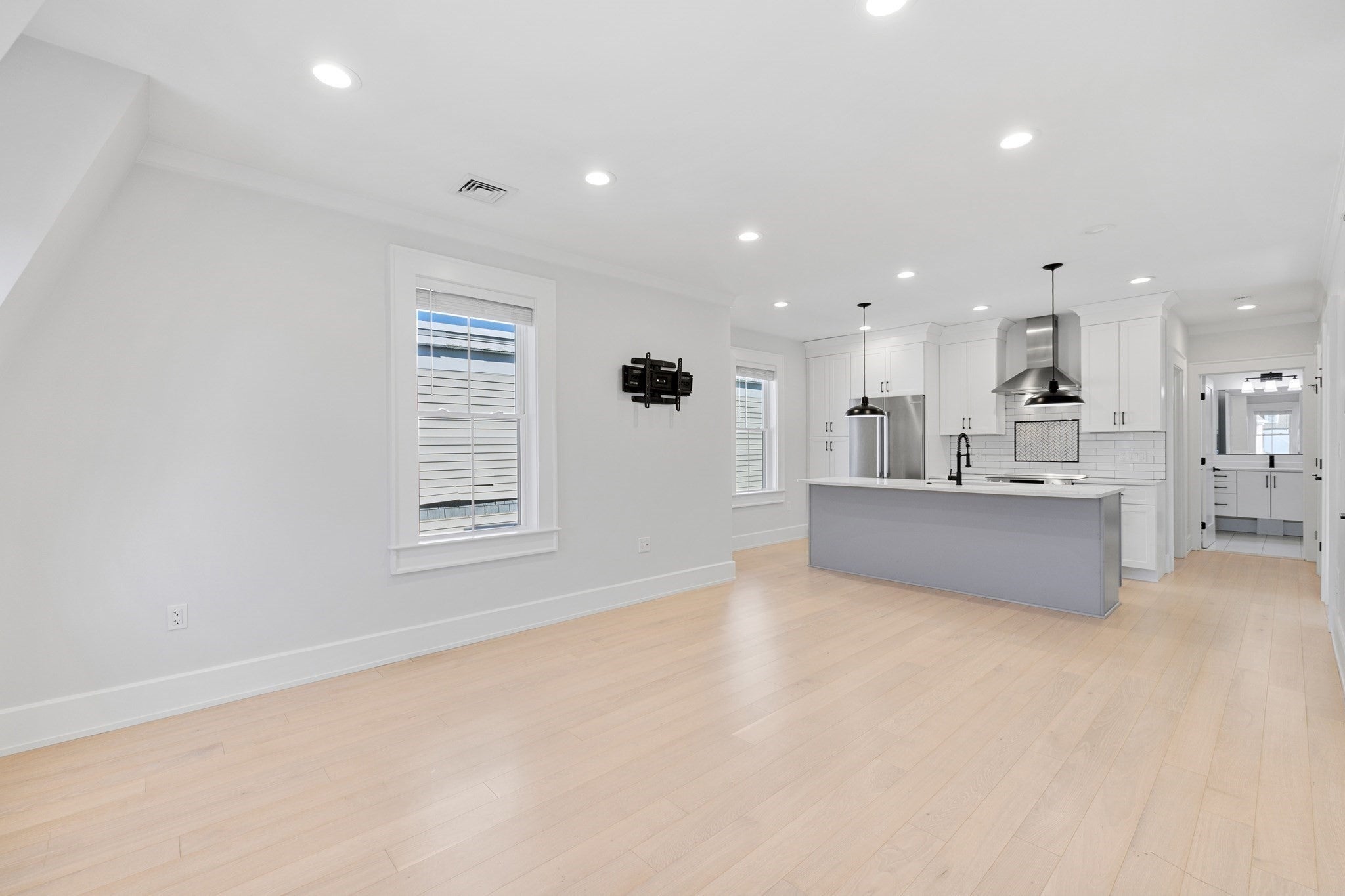 15 Mckone Street #2, Boston, MA Photo #7