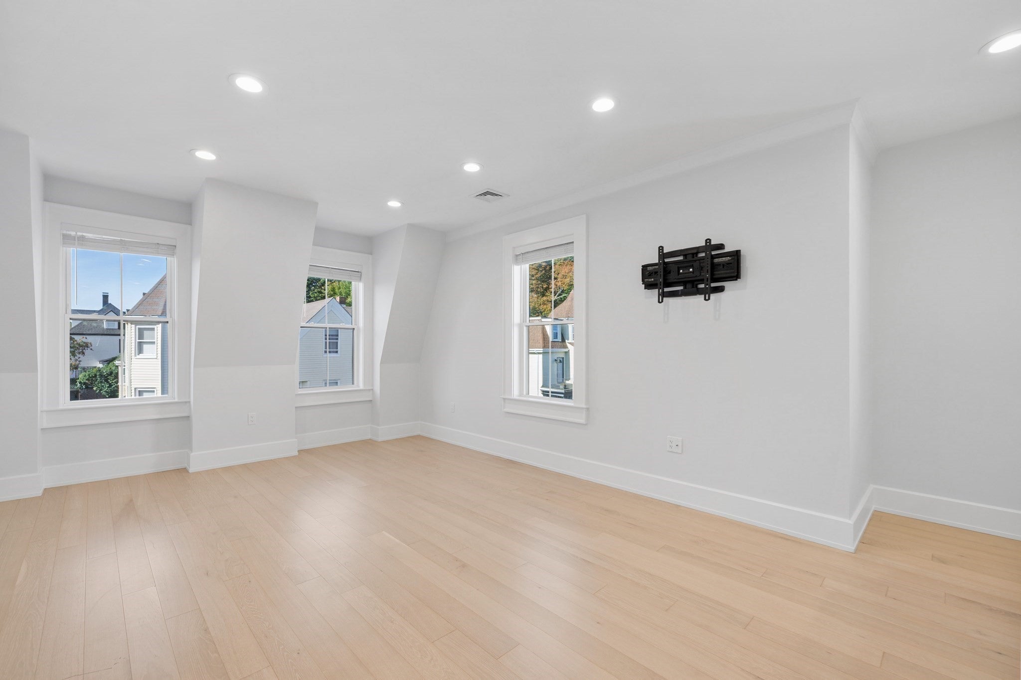 15 Mckone Street #2, Boston, MA Photo #8