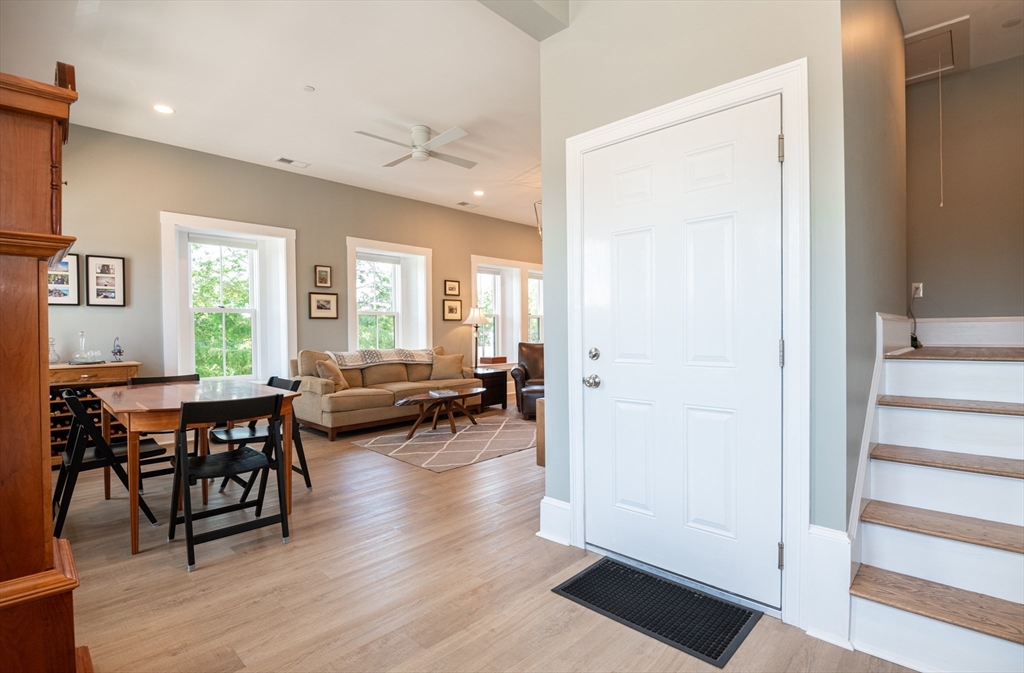 15 Sparhawk St 4