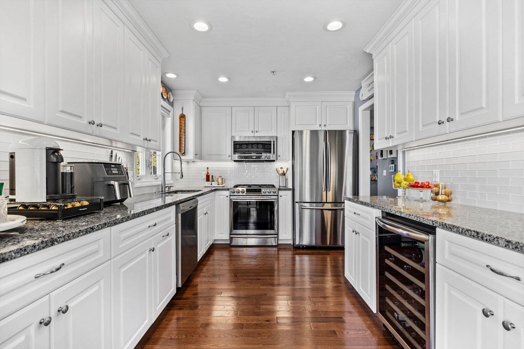 28 Essex Cir 10