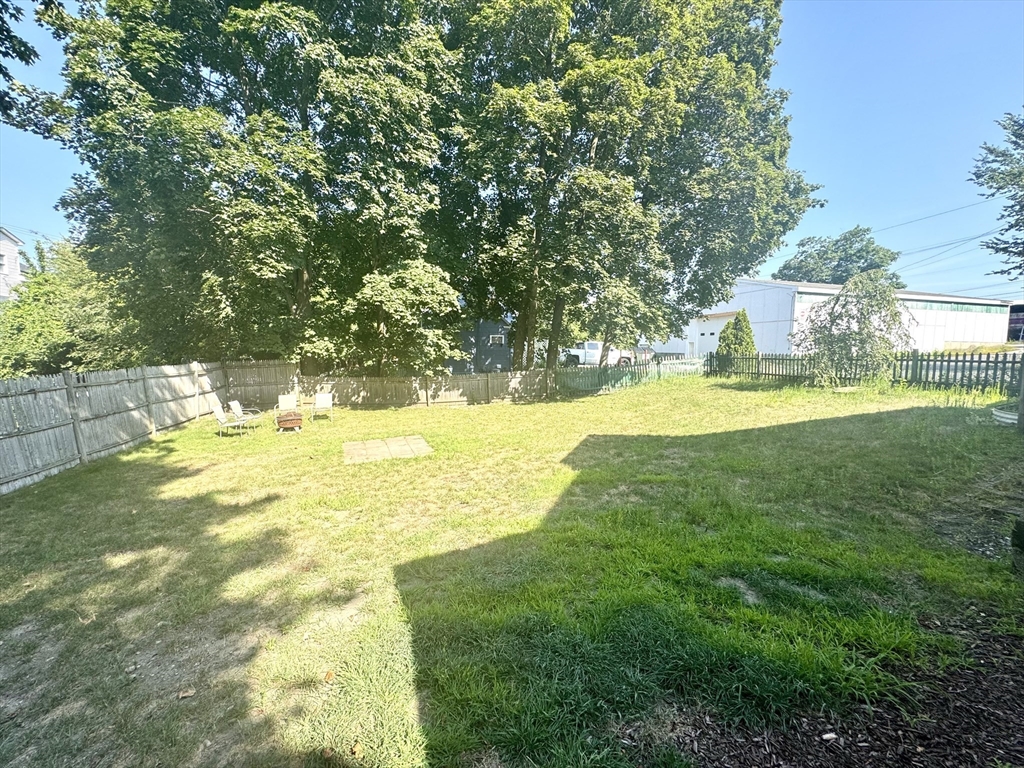 Ayer, Massachusetts 01432, United States, 3 Bedrooms Bedrooms, ,1 BathroomBathrooms,Residential,Active,191719